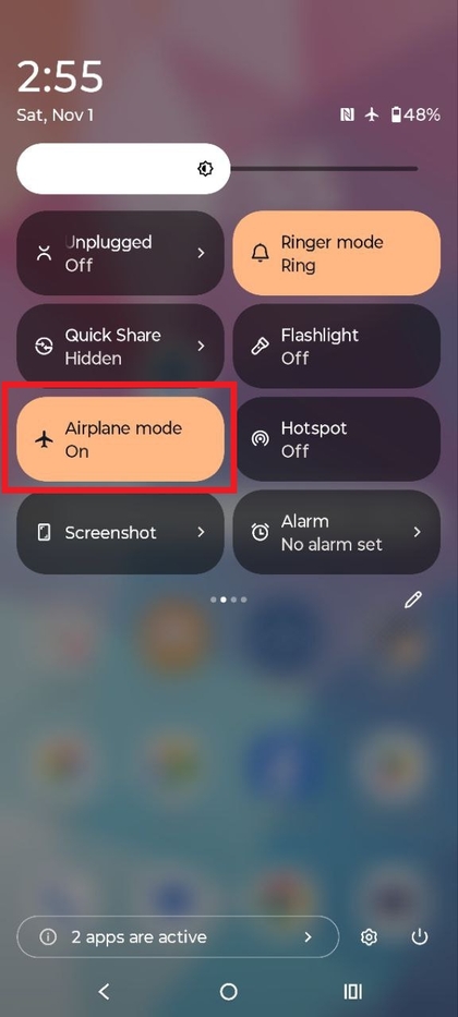 Vliegtuigmodus in- en uitschakelen op Motorola EDGE 60 Fusion