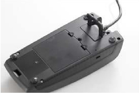 Ingenico - iPP320 - Σχήμα 1: Καλώδιο Τοποθετημένο στη Θύρα iPP300 Σχήμα 1: Καλώδιο Τοποθετημένο στη Θύρα iPP300