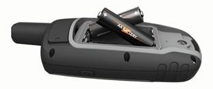 Garmin - GPSMAP 64 - Installing Batteries Installing Batteries