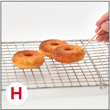 Dash - DDM007 - USO DEL DISPOSITIVO - Paso 8 - Decore las donuts USO DEL DISPOSITIVO - Paso 8 - Decore las donuts