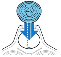 Coloque los nuevos cabezales de afeitado en el soporte.