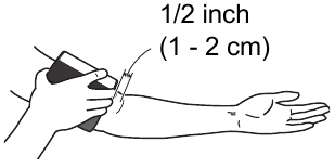 Omron - EVOLV BP7000 - Наложение манжеты на плечо - Шаг 1 Наложение манжеты на плечо - Шаг 1
