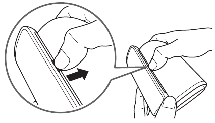 Omron - EVOLV BP7000 - Установка батареек - Шаг 1 Установка батареек - Шаг 1