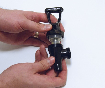 Bunn - ITCB - Mesečno čiščenje rezervoarja za čaj - 2. korak Mesečno čiščenje rezervoarja za čaj - 2. korak