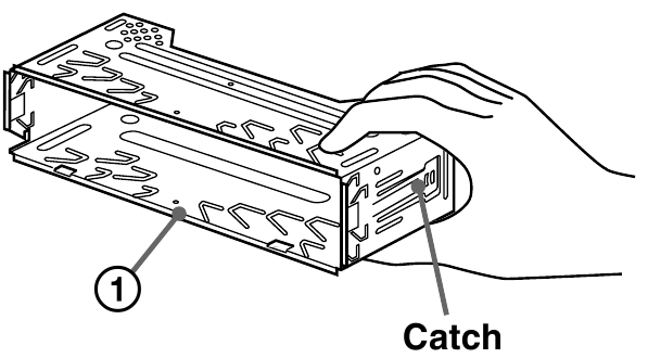 Sony - CDX-GT20W - Maneggiare la staffa Maneggiare la staffa