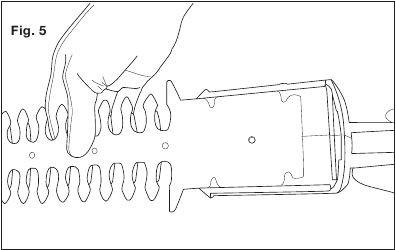 SunJoe - HJ605CC - Fitting and Changing the Blades - Step 4 Fitting and Changing the Blades - Step 4
