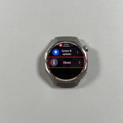 'About'-Men&uuml; auf der Huawei Watch GT 6 Pro