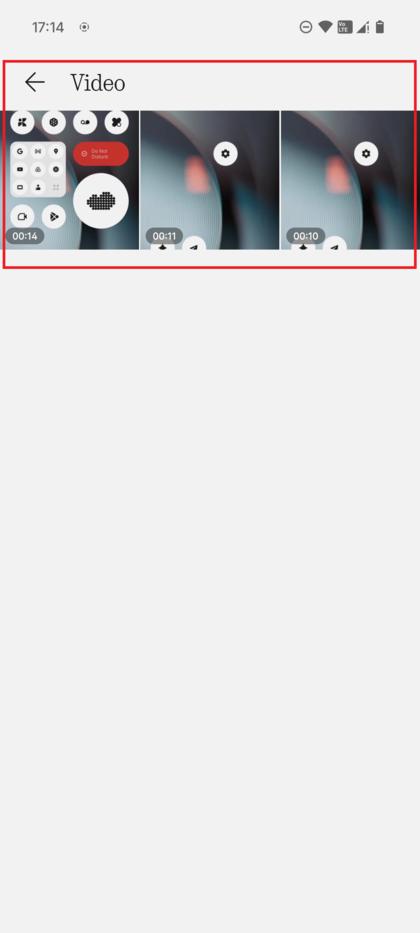 Het nieuw gemaakte schermopnamevideobestand weergegeven in de Galerij-applicatie van de telefoon.