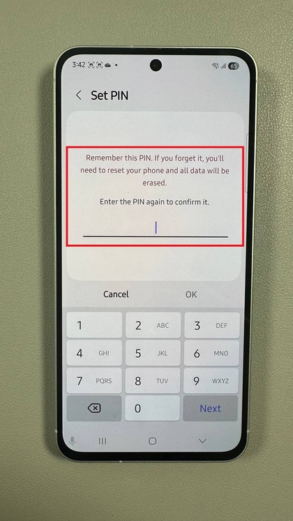 Confirmarea modelului sau a codului PIN al ecranului de blocare pe Samsung Galaxy A56