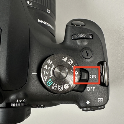 Programhjul p&aring; Canon EOS 2000D indstillet til Kreativ Auto