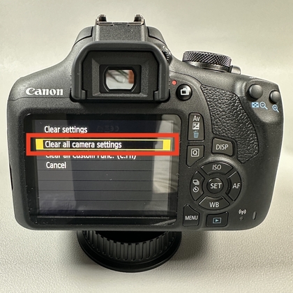 Option &bdquo;Alle Kameraeinstellungen l&ouml;schen&ldquo; der Canon EOS 2000D