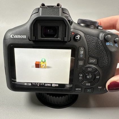 Fange handling ved hj&aelig;lp af kontinuerlig optagelse p&aring; Canon EOS 2000D