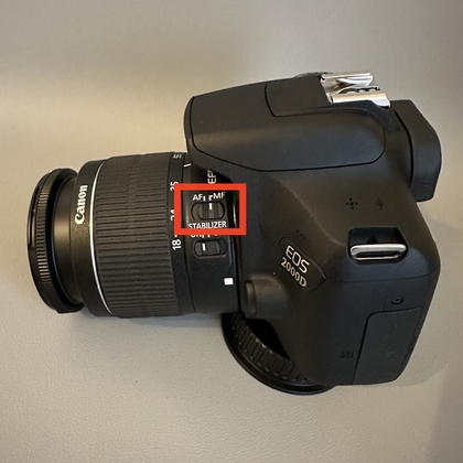 Justering af bl&aelig;nde og fokus p&aring; Canon EOS 2000D