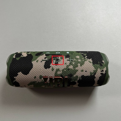 Bot&atilde;o Reproduzir/pausar no JBL Flip 7