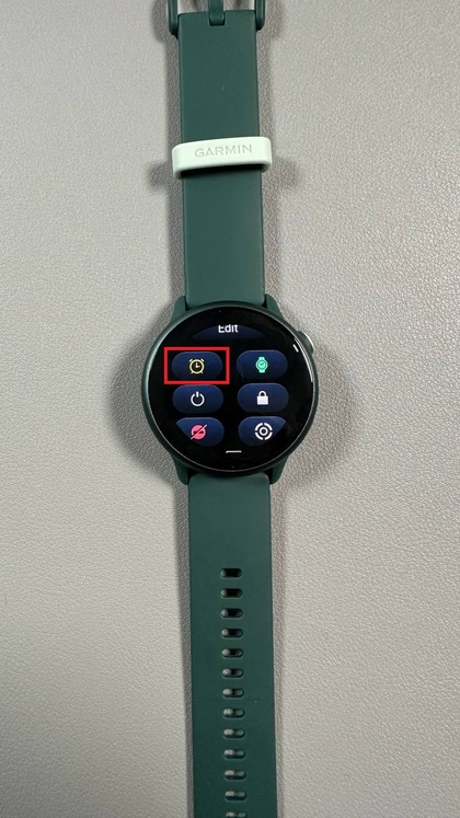Odabir Uredi (Edit) za dodavanje značajki na Garmin Vivoactive 6