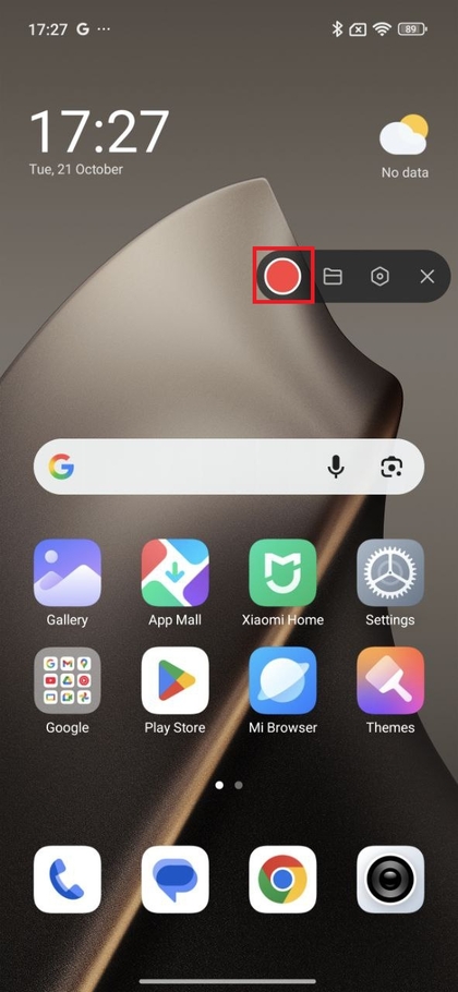 Pulsante rosso di registrazione per iniziare la registrazione
