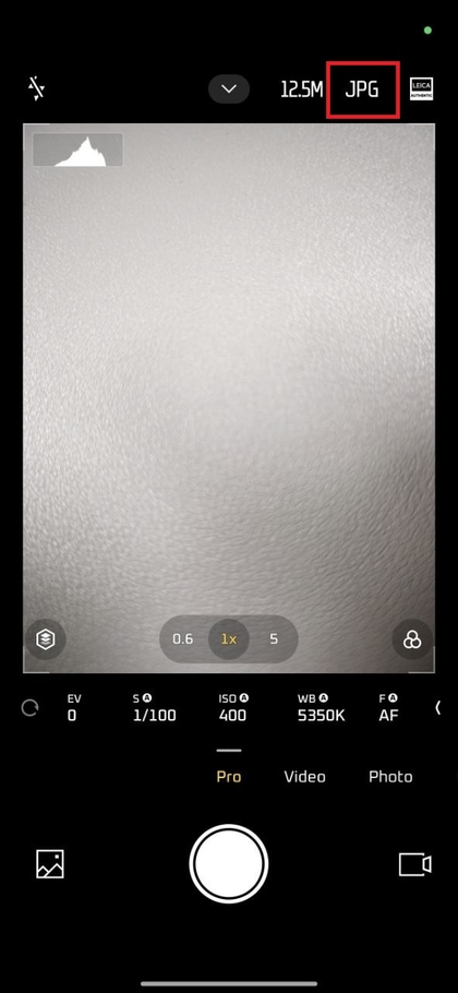 Opcija za promjenu formata fotografije u RAW na uređaju Xiaomi 15T