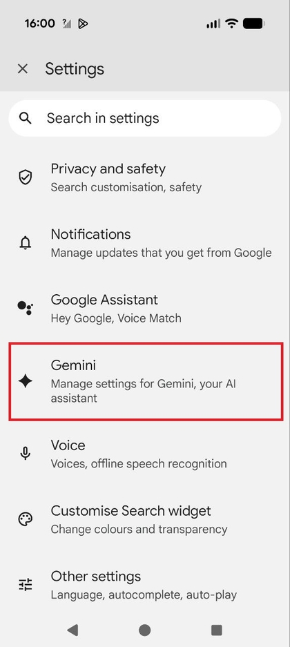 Screenshot van het menu Assistent met de optie Gemini gemarkeerd.