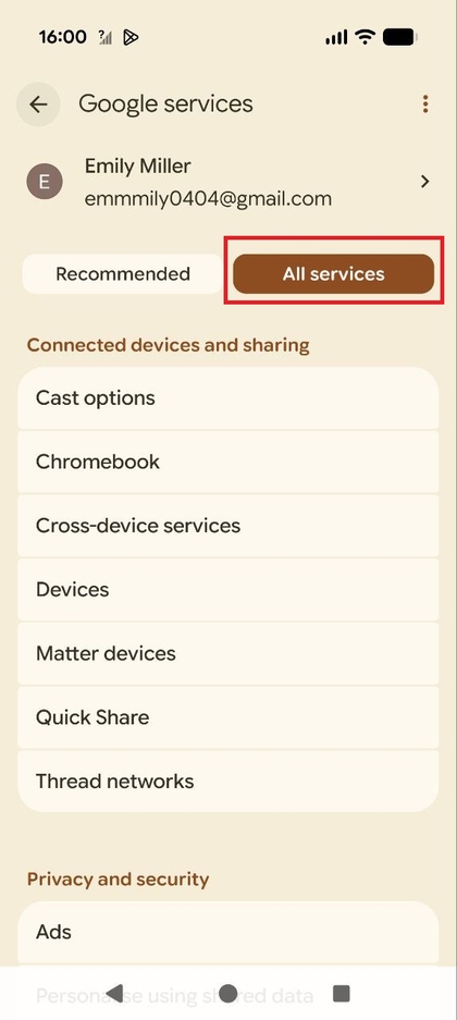 Screenshot van het menu Google-accountinstellingen met Alle services gemarkeerd.
