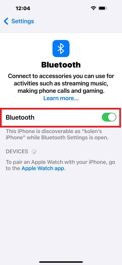 Pantalla de ajustes de Bluetooth en un iPhone