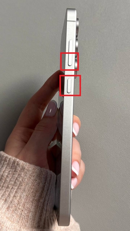 Power and volume down buttons on Samsung Galaxy S25 FE