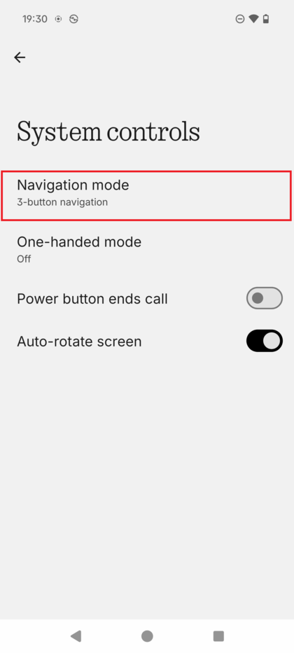 Obrazovka ovl&aacute;dac&iacute;ch prvkov syst&eacute;mu Nothing Phone (3) so zv&yacute;raznenou možnosťou &bdquo;Navigation mode&ldquo; (Režim navig&aacute;cie). 