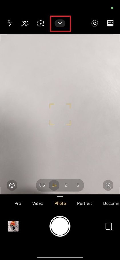 Tocca l'Icona a Freccia sulla Fotocamera Xiaomi 15T