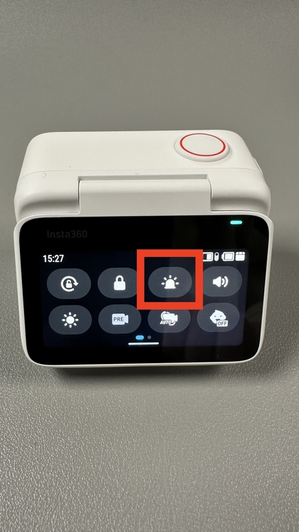 A jelzőf&eacute;ny f&eacute;nyerej&eacute;nek be&aacute;ll&iacute;t&aacute;sa