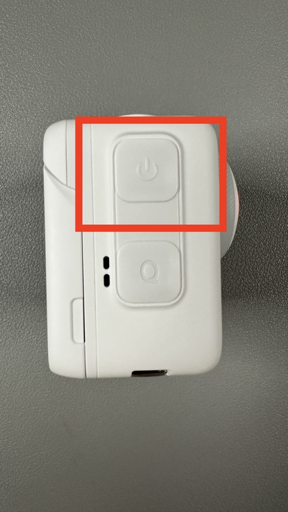 Einschaltknopf an der Insta360 GO 3S