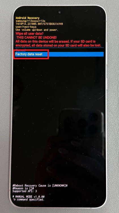 Selecting Wipe Data/Factory Reset option