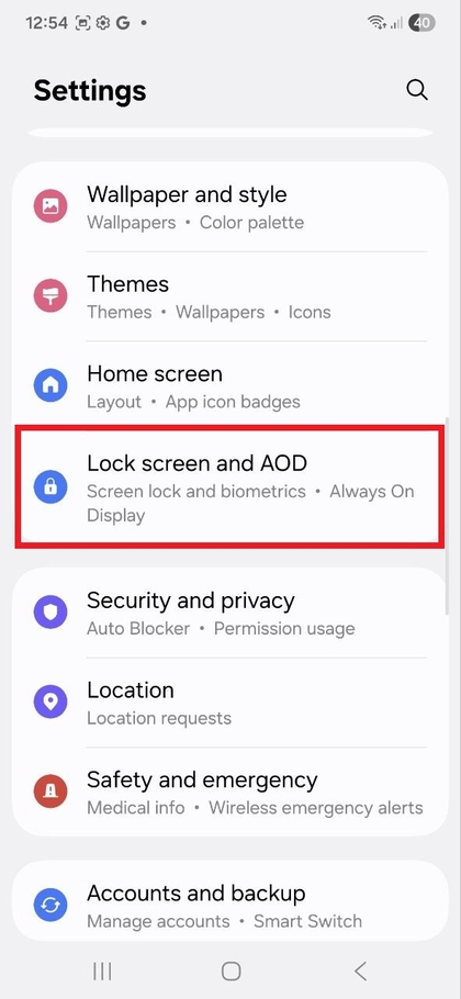 Z&aacute;rol&aacute;si k&eacute;pernyő &eacute;s AOD be&aacute;ll&iacute;t&aacute;sok a Samsung be&aacute;ll&iacute;t&aacute;saiban