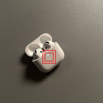 Brug dobbelttryk til at starte parringstilstand p&aring; AirPods 4