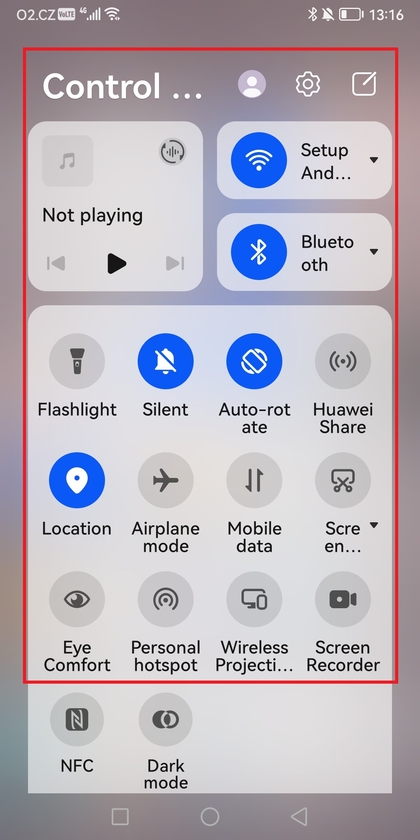 Bluetooth simgesi olan Android kontrol paneli