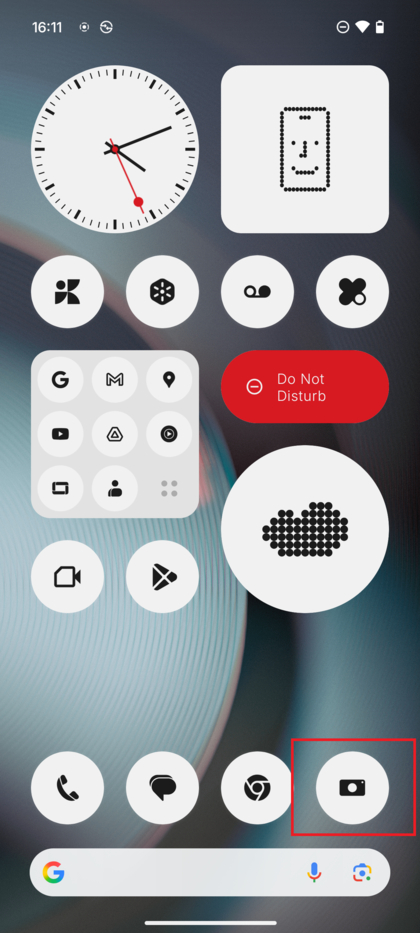 The home screen of the Nothing Phone (3) with the Camera app icon highlighted.