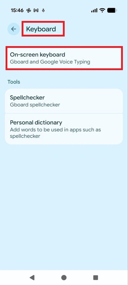 &bdquo;Google Pixel 10 Pro&ldquo; ekranas, kuriame rodomas Klaviatūrų (Keyboards) ir Ekrano klaviatūros (On-screen keyboard) meniu