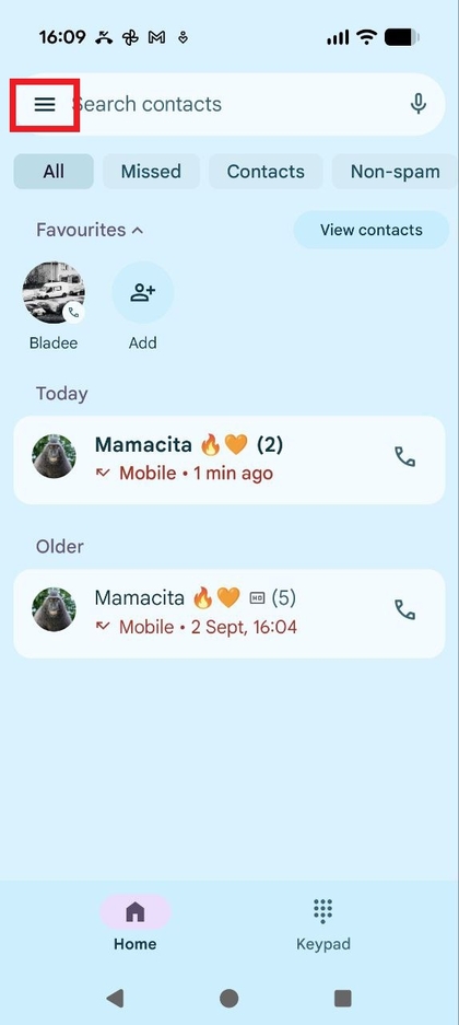 Capture d'&eacute;cran montrant les trois lignes horizontales en haut &agrave; gauche de l'application t&eacute;l&eacute;phonique