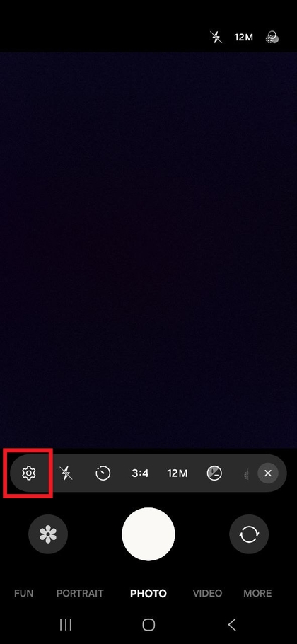 Ikon pengaturan di aplikasi kamera