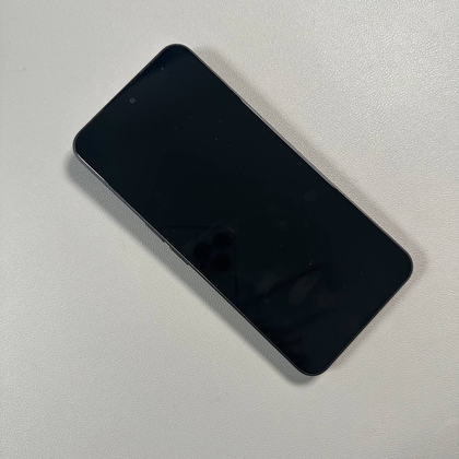 Der Bildschirm des Nothing Phone (3) ist nach dem Halten der Tasten vollst&auml;ndig schwarz geworden.