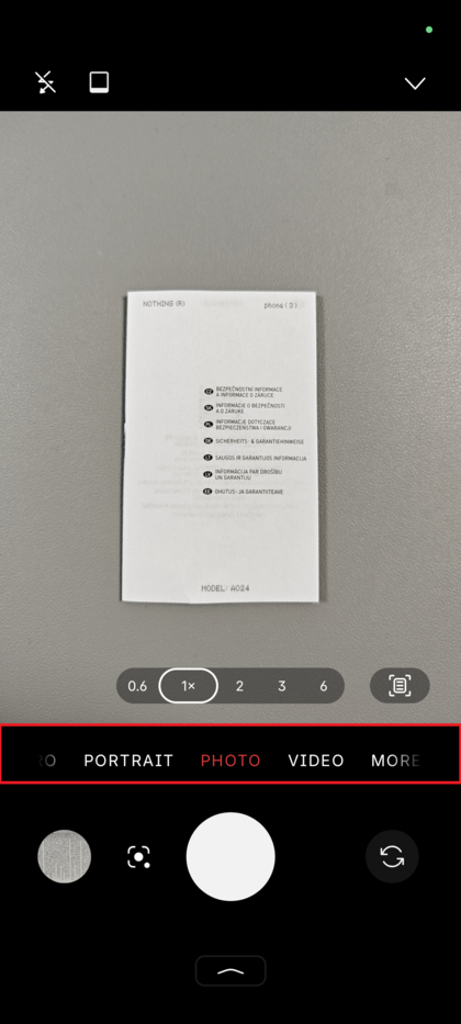 Nothing Phone Kamera-App ge&ouml;ffnet und zeigt den ausgew&auml;hlten Foto-Modus.