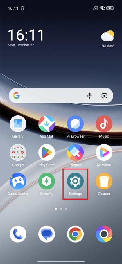 POCO F7 bosh ekrani sozlamalar belgisi bilan ajratilgan