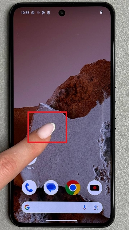 Pressing and holding on home screen of CMF Phone 2 Pro