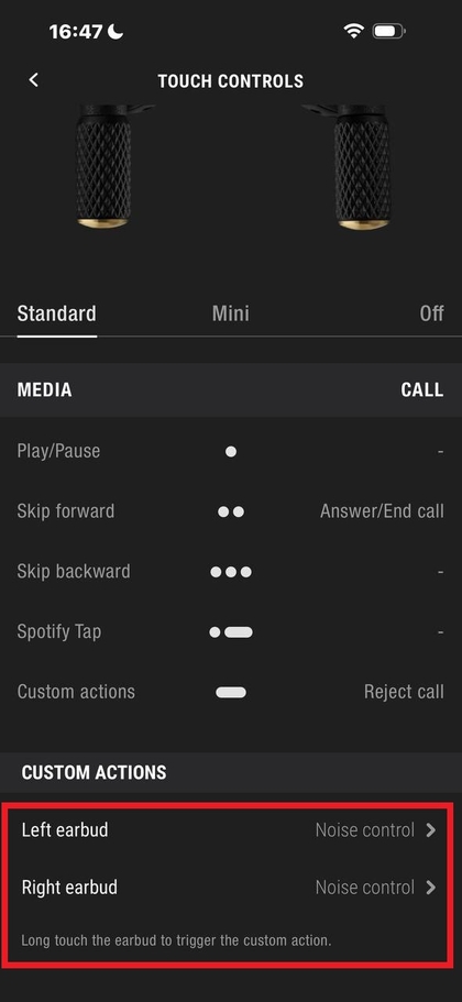 Selecting the left earbud for Siri activation