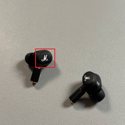 Gesture of pressing the earbud button to switch modes