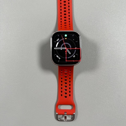 Amazfit Bip 6 zeigt Schritte auf dem Zifferblatt