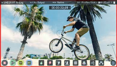 V&aacute;lassza az Input > TRIGGER > HDMI lehetős&eacute;get 2. l&eacute;p&eacute;s