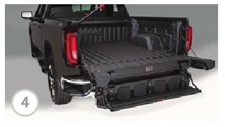 Stup&iacute;nek po cel&eacute; &scaron;&iacute;řce vytvořen&yacute; vnitřn&iacute;mi dveřmi