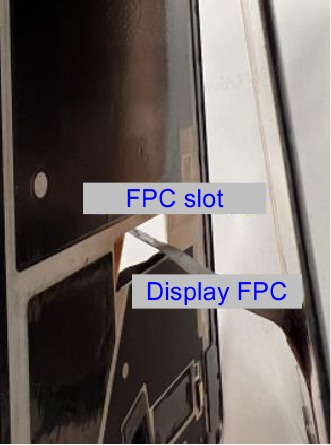 Sustituir el m&oacute;dulo de pantalla - Montaje - Paso 4