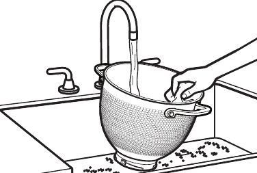 Varinio dubens valymas - 1 žingsnis - Plaukite rankomis