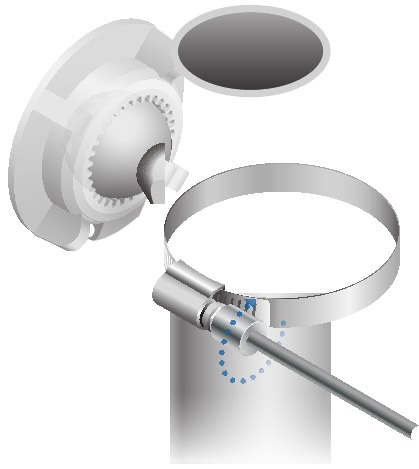 Montare pe st&acirc;lp - Pasul 3 - Fixați cureaua metalică
