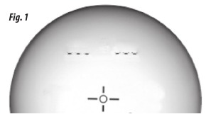 GPS-display med statiske stiplede linjer for for- og bagafstande og hulnummer